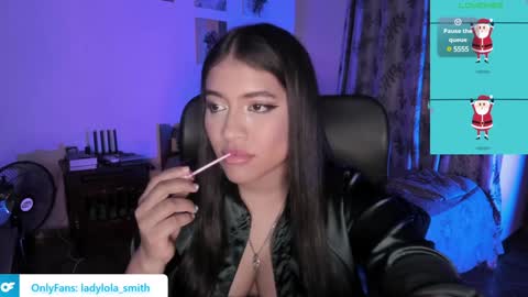 lolaasmith_21 online show from December 16, 2024, 11:28 pm