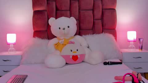 LolaCoper online show from December 20, 2024, 12:30 am