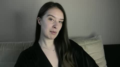 Snapshot of loladom chatting on May 7, 2026, 6:52 am Frt Pr1ncess online show from May 7, 2026, 6:52 am