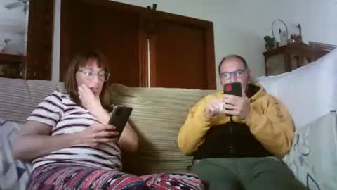 Snapshot of lolahueso chatting on March 5, 2025, 2:34 pm LOLA HUESO y ERIC online show from March 5, 2025, 2:34 pm