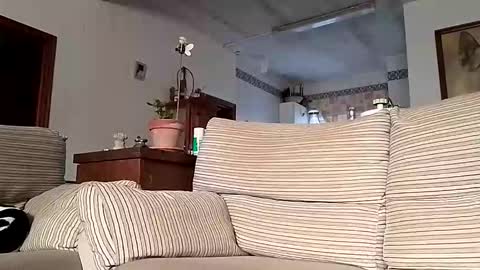 Snapshot of lolahueso chatting on October 14, 2025, 8:15 am LOLA HUESO y ERIC online show from October 14, 2025, 8:15 am