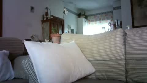 Snapshot of lolahueso chatting on November 3, 2025, 9:10 am LOLA HUESO y ERIC online show from November 3, 2025, 9:10 am