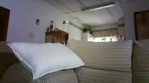 Snapshot of lolahueso chatting on December 14, 2025, 10:20 am LOLA HUESO y ERIC online show from December 14, 2025, 10:20 am