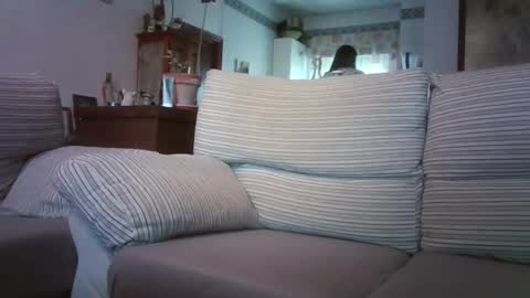 Snapshot of lolahueso chatting on December 18, 2025, 3:51 pm LOLA HUESO y ERIC online show from December 18, 2025, 3:51 pm