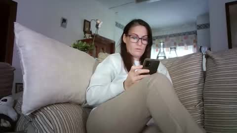 Snapshot of lolahueso chatting on February 13, 2026, 9:05 am LOLA HUESO y ERIC online show from February 13, 2026, 9:05 am