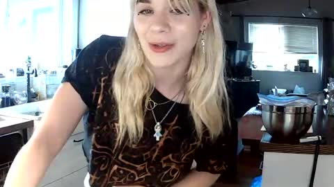 Snapshot of lolalixx6969 chatting on July 14, 2026, 2:05 am Lola Lixx online show from July 14, 2026, 2:05 am