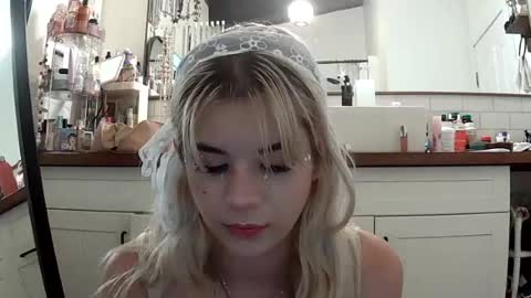 Snapshot of lolalixx6969 chatting on August 2, 2026, 1:37 am Lola Lixx online show from August 2, 2026, 1:37 am