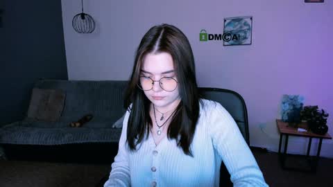 Lola pvt is OPEN online show from December 6, 2024, 9:32 am