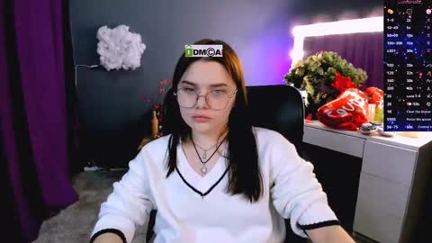 Lola pvt is OPEN online show from February 14, 2025, 4:09 pm