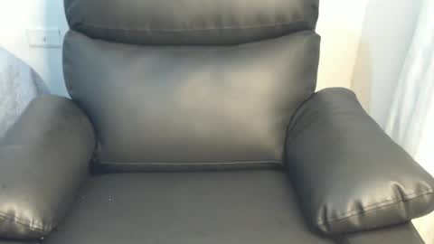 Lola online show from March 8, 2025, 12:22 am