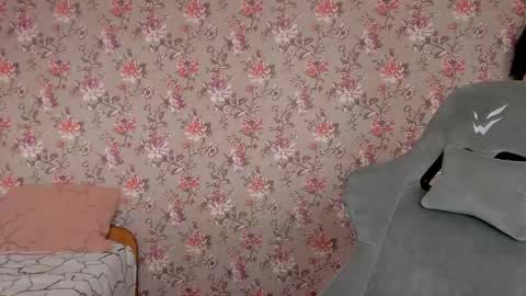 Lola Next stream January 6th at 0500am  30 minutes GMT online show from April 20, 2026, 3:42 am