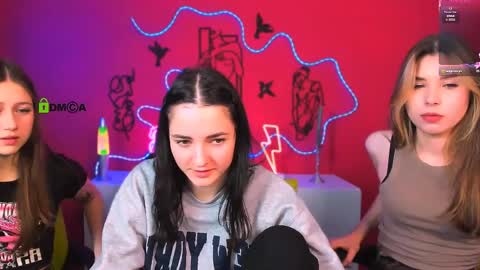 Snapshot of lole_ti chatting on March 28, 2026, 7:46 pm lole ti online show from March 28, 2026, 7:46 pm