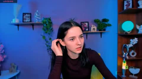 Snapshot of lole_ti chatting on April 5, 2026, 6:27 pm lole ti online show from April 5, 2026, 6:27 pm