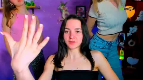 Snapshot of lole_ti chatting on April 15, 2026, 6:48 pm lole ti online show from April 15, 2026, 6:48 pm
