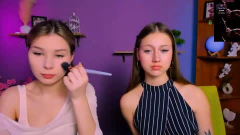 Snapshot of lole_ti chatting on May 18, 2026, 6:25 pm lole ti online show from May 18, 2026, 6:25 pm