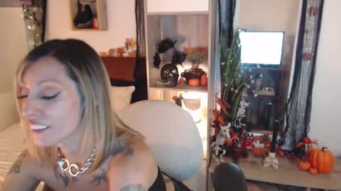 Dear tippers follow me on my new cb account lennarogers online show from October 28, 2025, 11:29 pm