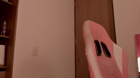 Snapshot of lolly_js_ chatting on March 2, 2025, 3:02 am Lolly online show from March 2, 2025, 3:02 am