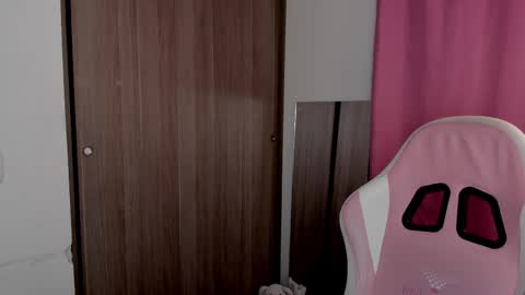 Snapshot of lolly_js_ chatting on September 14, 2025, 2:33 am Lolly online show from September 14, 2025, 2:33 am