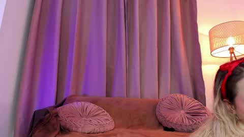 Lolly  online show from May 17, 2026, 4:32 am