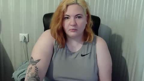 LollyNomelty online show from December 22, 2025, 11:18 am