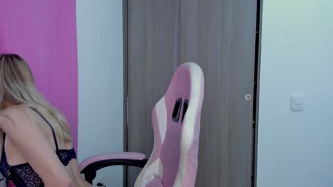 Lolly online show from December 10, 2024, 9:22 pm