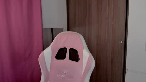 Lolly online show from September 14, 2025, 2:33 am