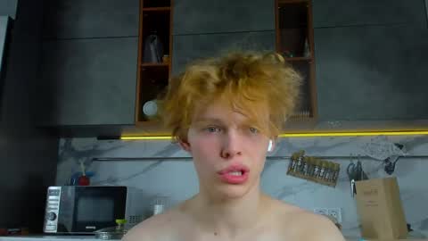 Snapshot of lolnoillimsary chatting on May 3, 2026, 8:42 am Nelis online show from May 3, 2026, 8:42 am