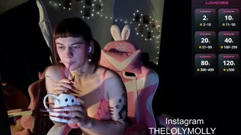 Molli online show from January 18, 2025, 5:26 pm