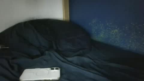 lomascok23 online show from February 25, 2026, 6:23 am