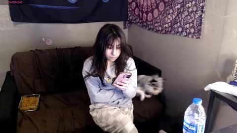 londonray online show from March 13, 2026, 9:32 pm