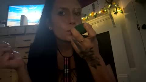 lonelymilfxoxo online show from May 22, 2026, 8:32 am