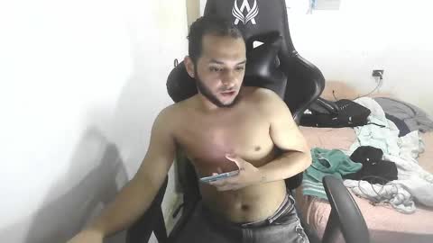 Marvin Santiago online show from April 7, 2026, 5:08 am