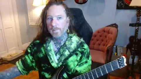 Snapshot of longhair021 chatting on December 2, 2025, 4:02 pm longhair online show from December 2, 2025, 4:02 pm