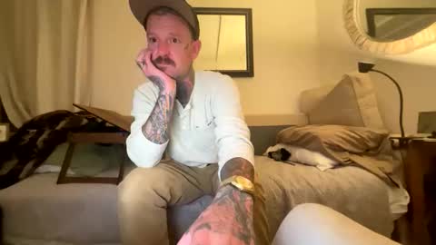 longwalksonthebeach69 online show from March 3, 2026, 11:38 am