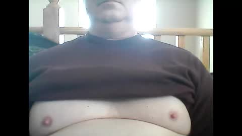 look823 online show from January 28, 2025, 6:49 pm