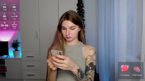 Luna online show from November 30, 2025, 11:25 am