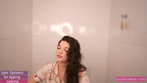 Snapshot of loollypop24 chatting on February 23, 2025, 6:23 pm Chaturbatexxjessica online show from February 23, 2025, 6:23 pm