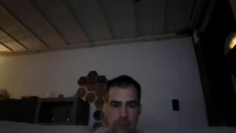 Snapshot of loonelyy chatting on May 12, 2026, 9:23 pm loonelyy online show from May 12, 2026, 9:23 pm