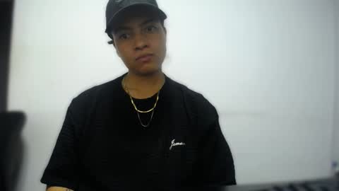 Lopera online show from March 14, 2026, 12:06 am
