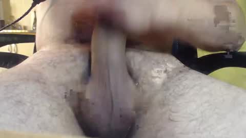 Snapshot of loquito261 chatting on February 16, 2025, 6:10 pm loquito261 online show from February 16, 2025, 6:10 pm