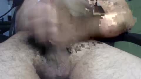 Snapshot of loquito261 chatting on February 17, 2025, 2:20 am loquito261 online show from February 17, 2025, 2:20 am