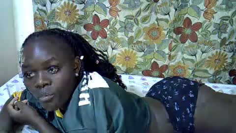 Snapshot of lora_amor chatting on June 21, 2026, 11:51 pm lora_amor online show from June 21, 2026, 11:51 pm