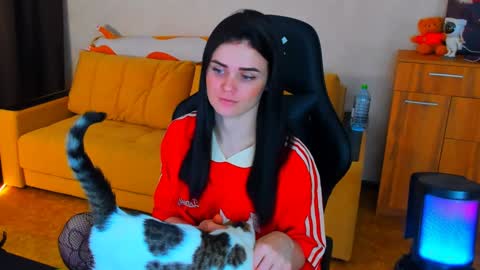 Snapshot of lora_cain chatting on January 24, 2025, 3:34 pm Lora Cain online show from January 24, 2025, 3:34 pm