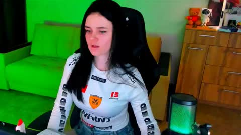 Snapshot of lora_cain chatting on February 12, 2025, 3:27 pm Lora Cain online show from February 12, 2025, 3:27 pm