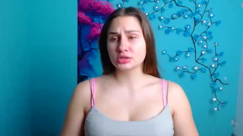 Lora online show from November 13, 2025, 6:23 am