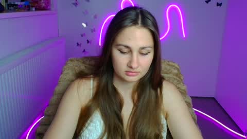 Lora online show from June 16, 2026, 5:21 am