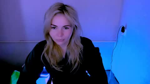 Snapshot of loraboyar chatting on April 30, 2026, 2:40 am Lora online show from April 30, 2026, 2:40 am