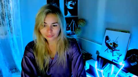 Lora online show from July 22, 2026, 2:47 am