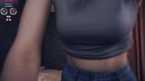 Lora online show from November 19, 2025, 5:07 am