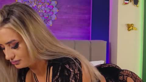 Lora online show from March 2, 2026, 8:48 pm